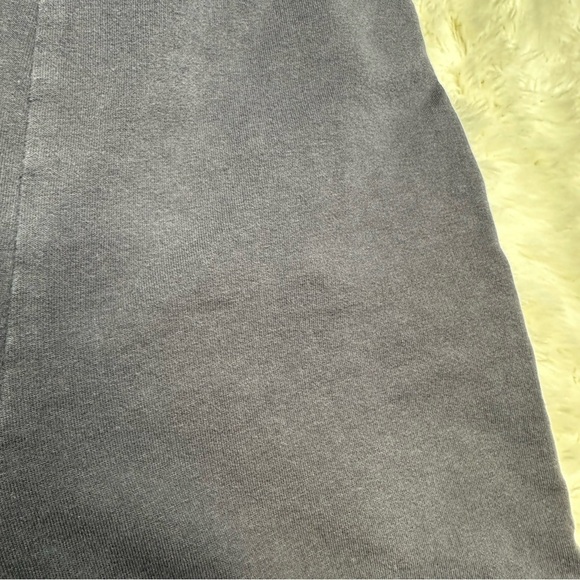 Shorts Grey Size 5T - Picture 16 of 16